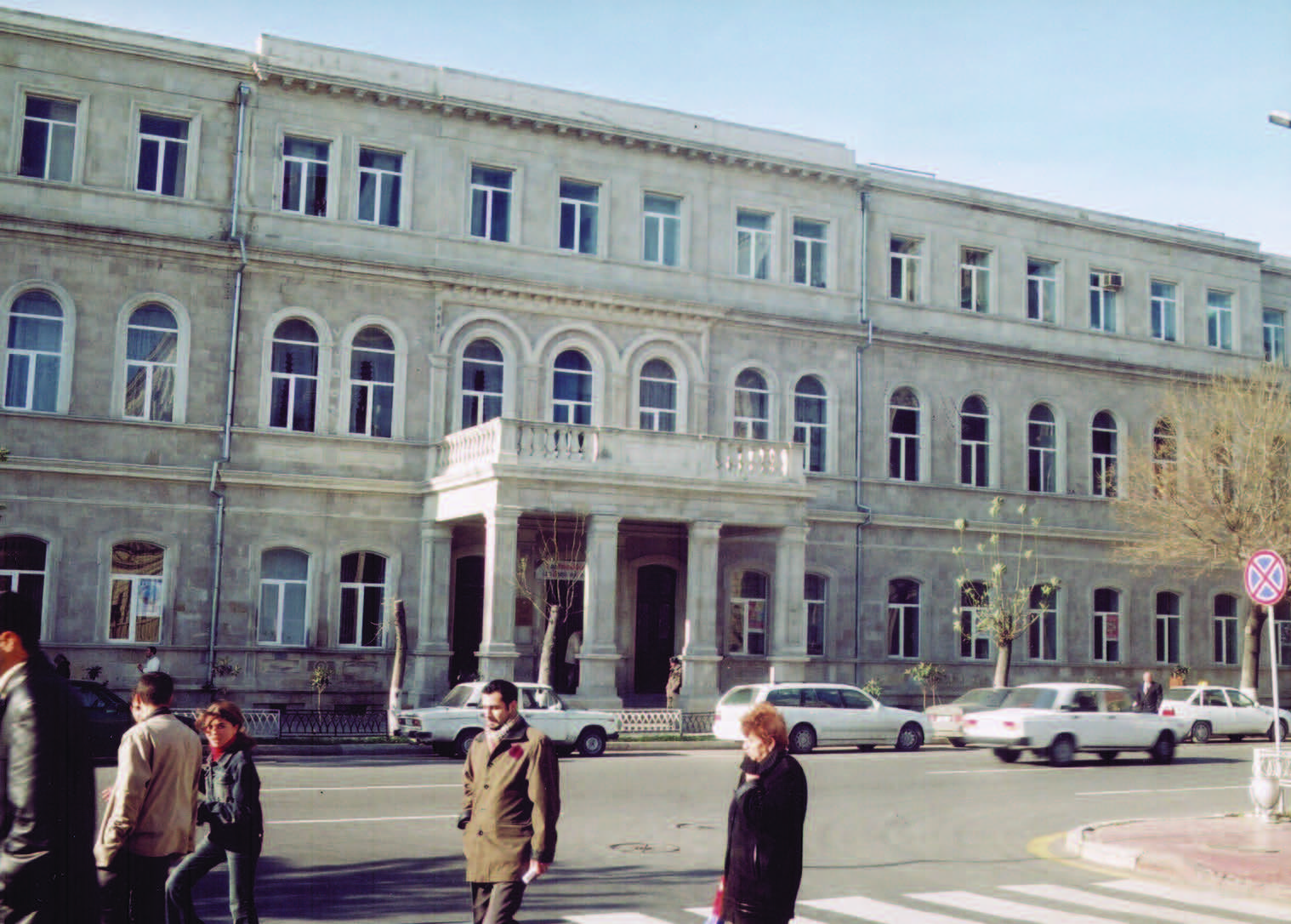 Школы Баку Фото